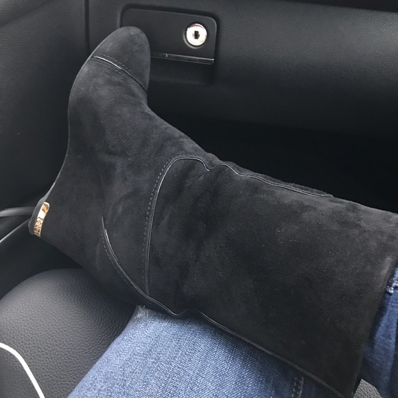 Louis Vuitton Suede Suede Boots - Picture 8 of 8