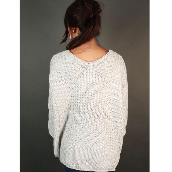 🎉HP!🎉 SIZE XS/S Impressions Off Shoulder Sweater - Picture 3 of 5
