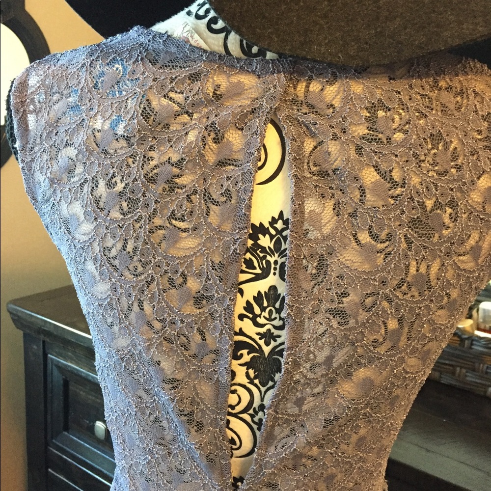 Free People NEVER WORN Scalloped Lace Cutout Dress - Picture 6 of 6