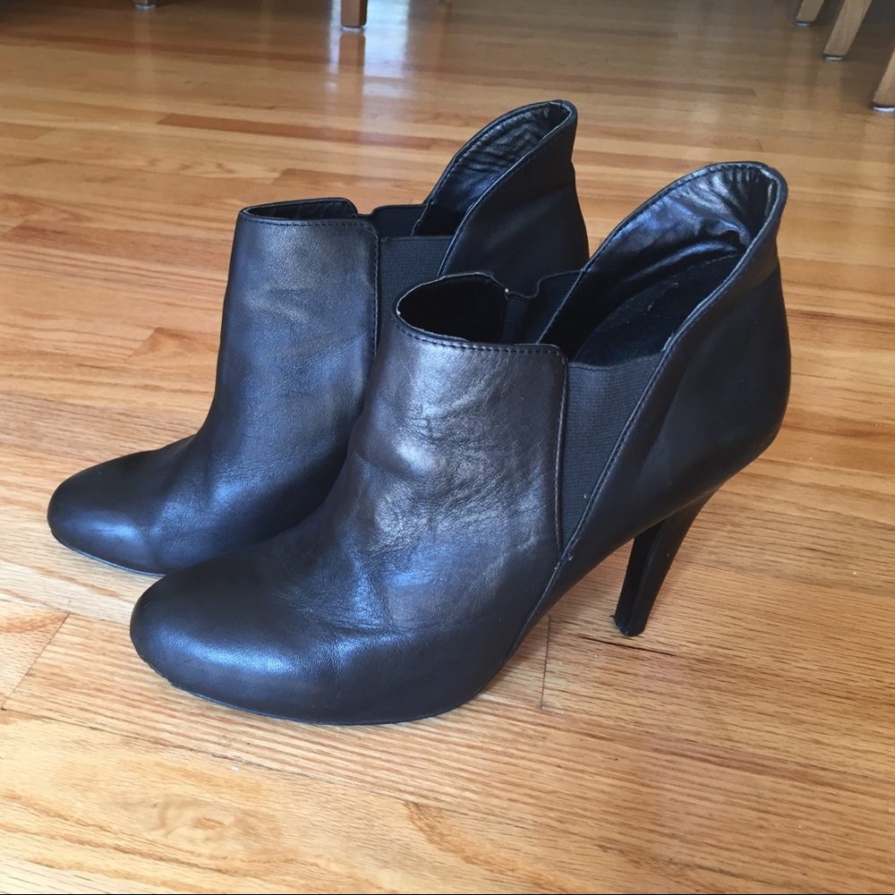 High heel ankle booties