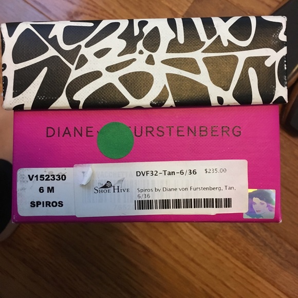 Diane vonFurstenberg Ballet Flat - Picture 6 of 7