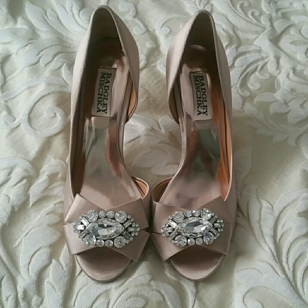 Badgley mischka heels