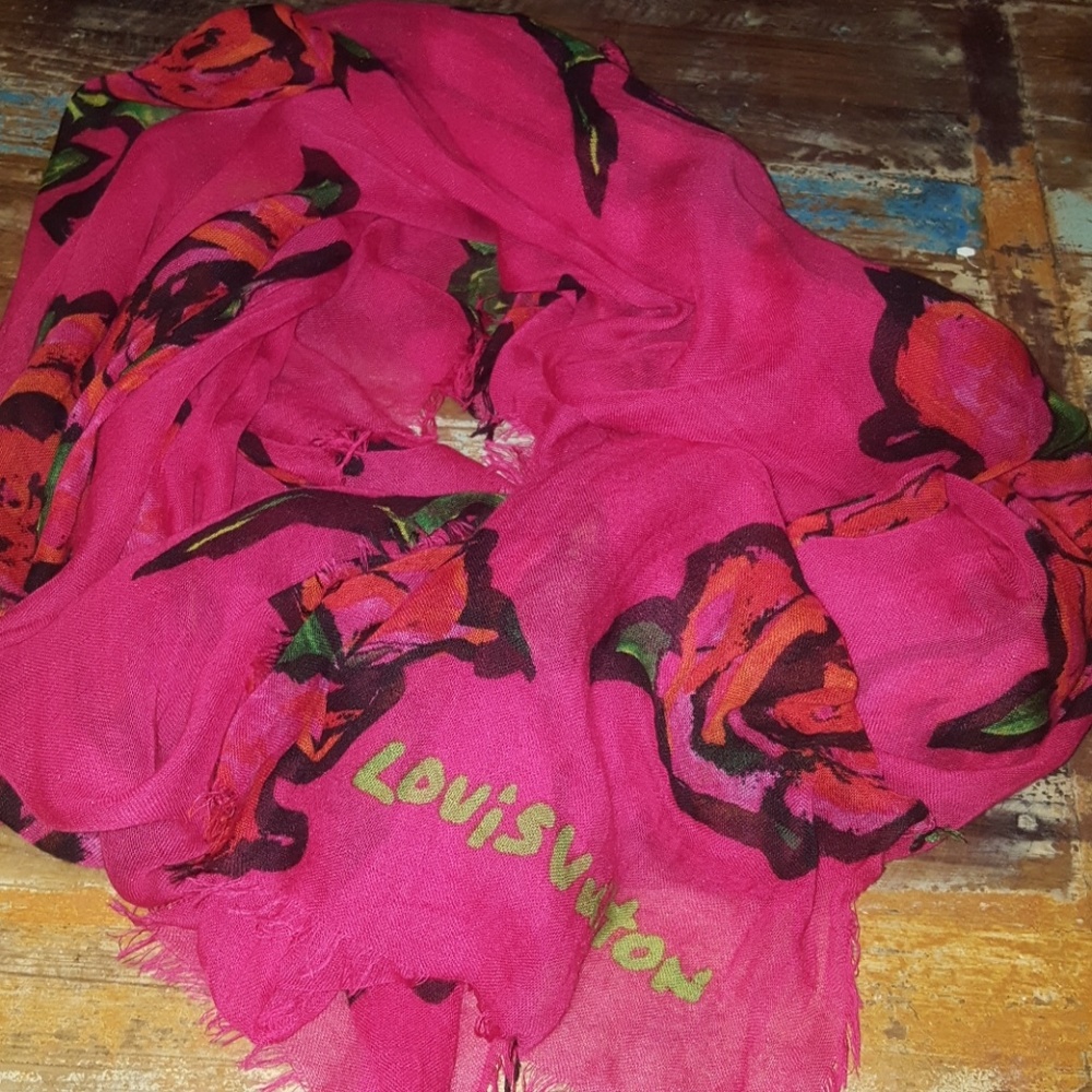 Louis Vuitton Pink Rose Shawl