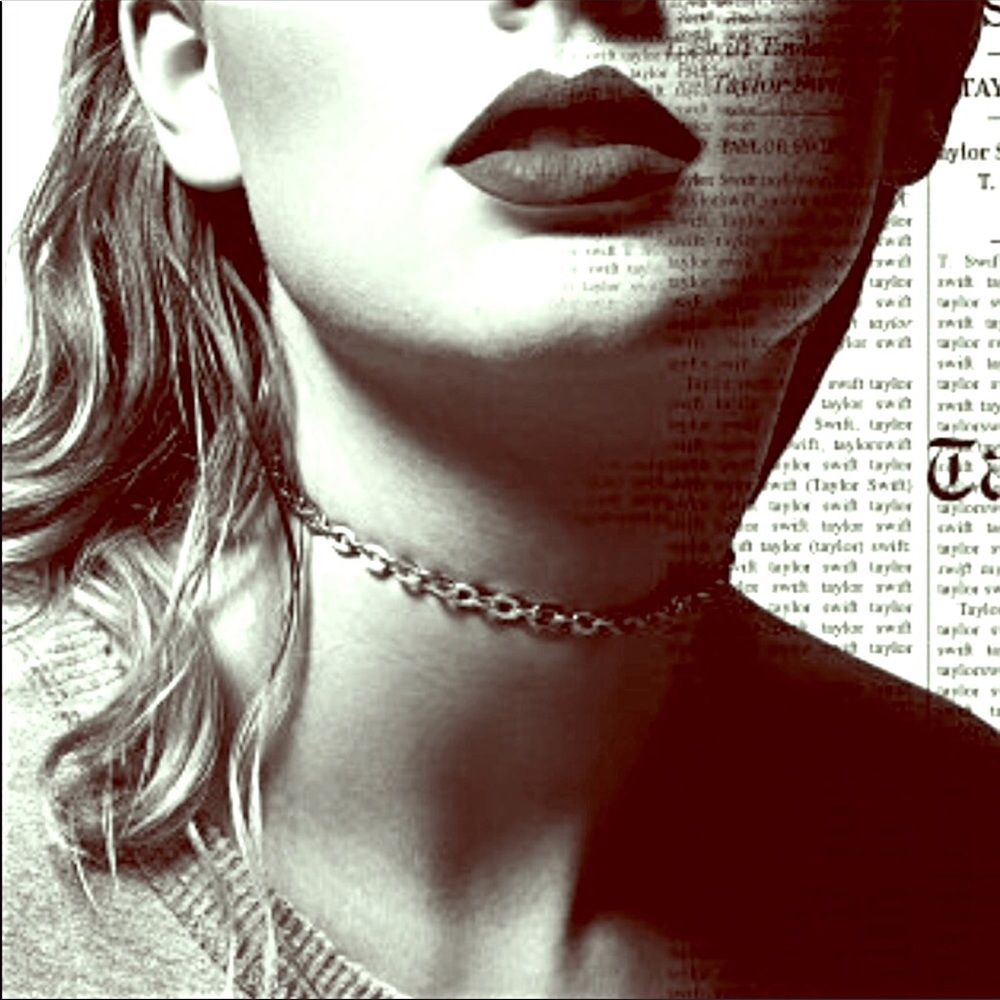 ✨As Seen On Taylor Swift 🖤 Silver Chain Choker ✨
