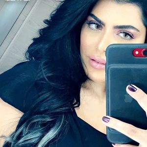 Meet your Posher, Jallab