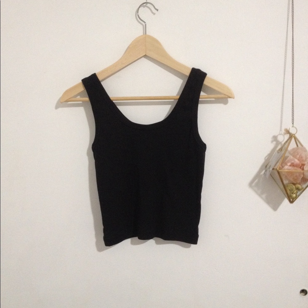 Blk crop tank