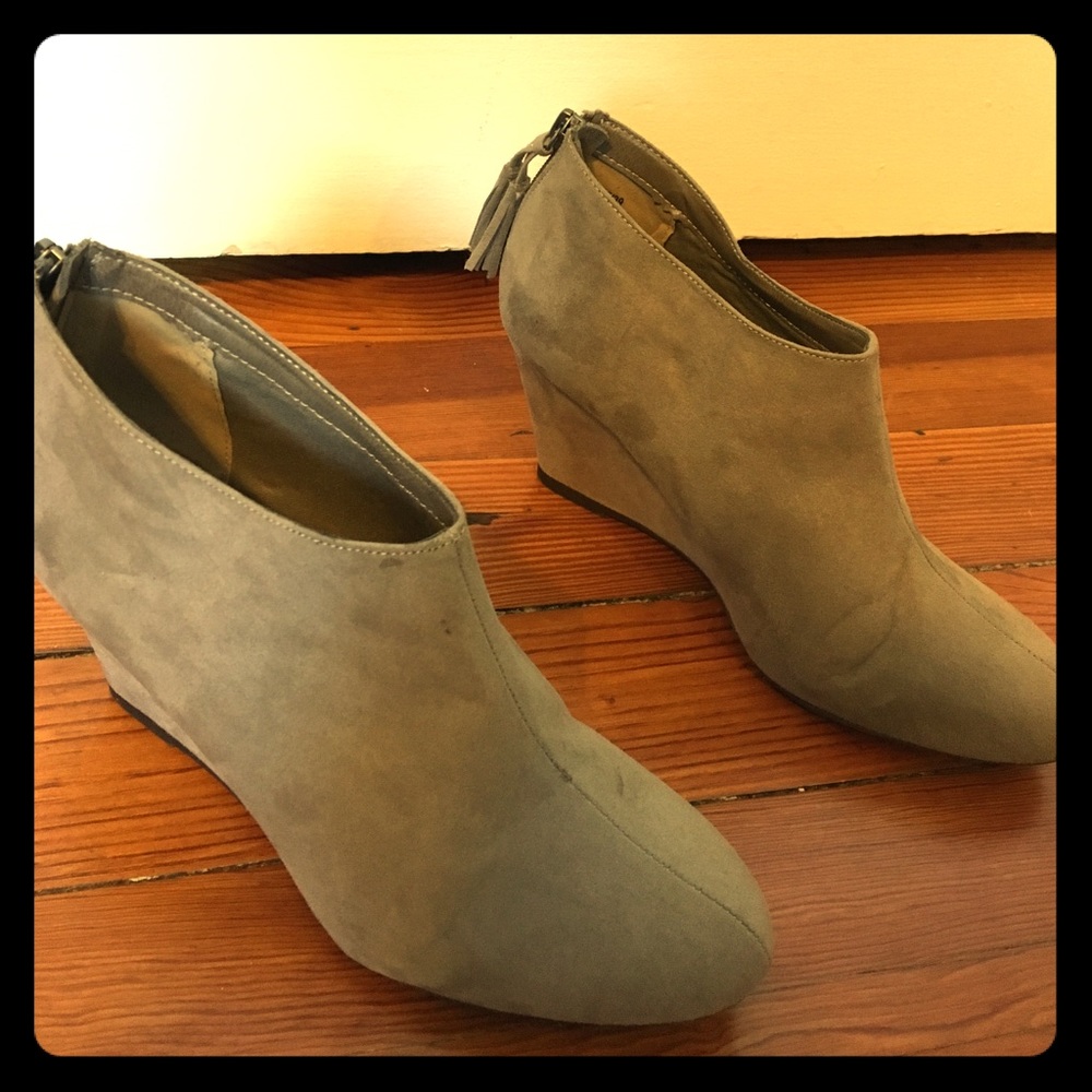 Chinese Laundry Ankle Wedge Booties
