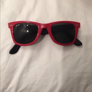 GENUINE Ray Ban wayfarers!
