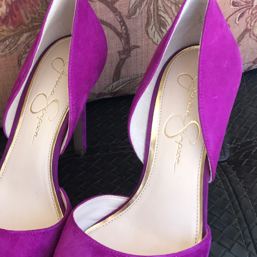 Jessica Simpson Plum Pumps (NEVER BEEN WORN)