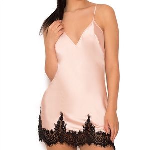 🔥CCO💋House of CB Felinda Negligee