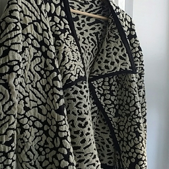 Patterned Cardigan - Picture 2 of 2