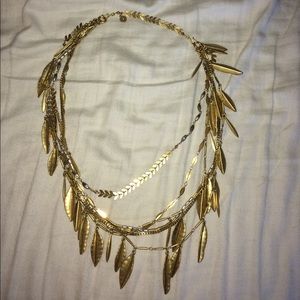 Stella & Dot Garland Fringe Necklace