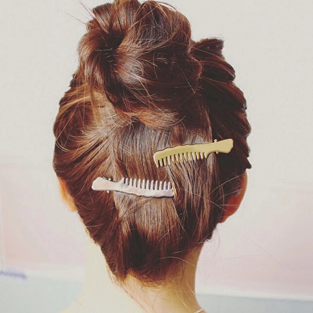 Two Gold Tone Comb Fashion Hair Clips