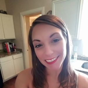 Meet your Posher, Genna