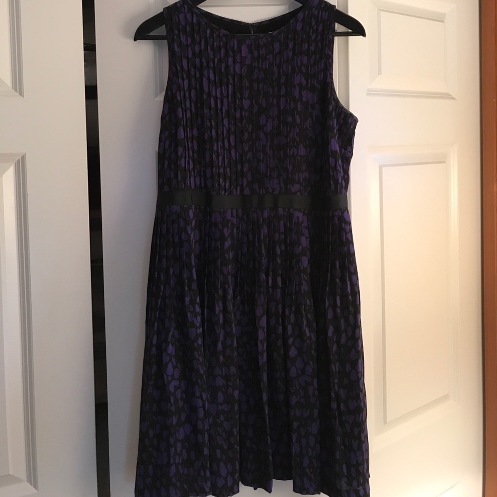 Ann Taylor LOFT Sleeveless Dress