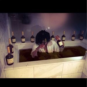 Meet your Posher, Louis