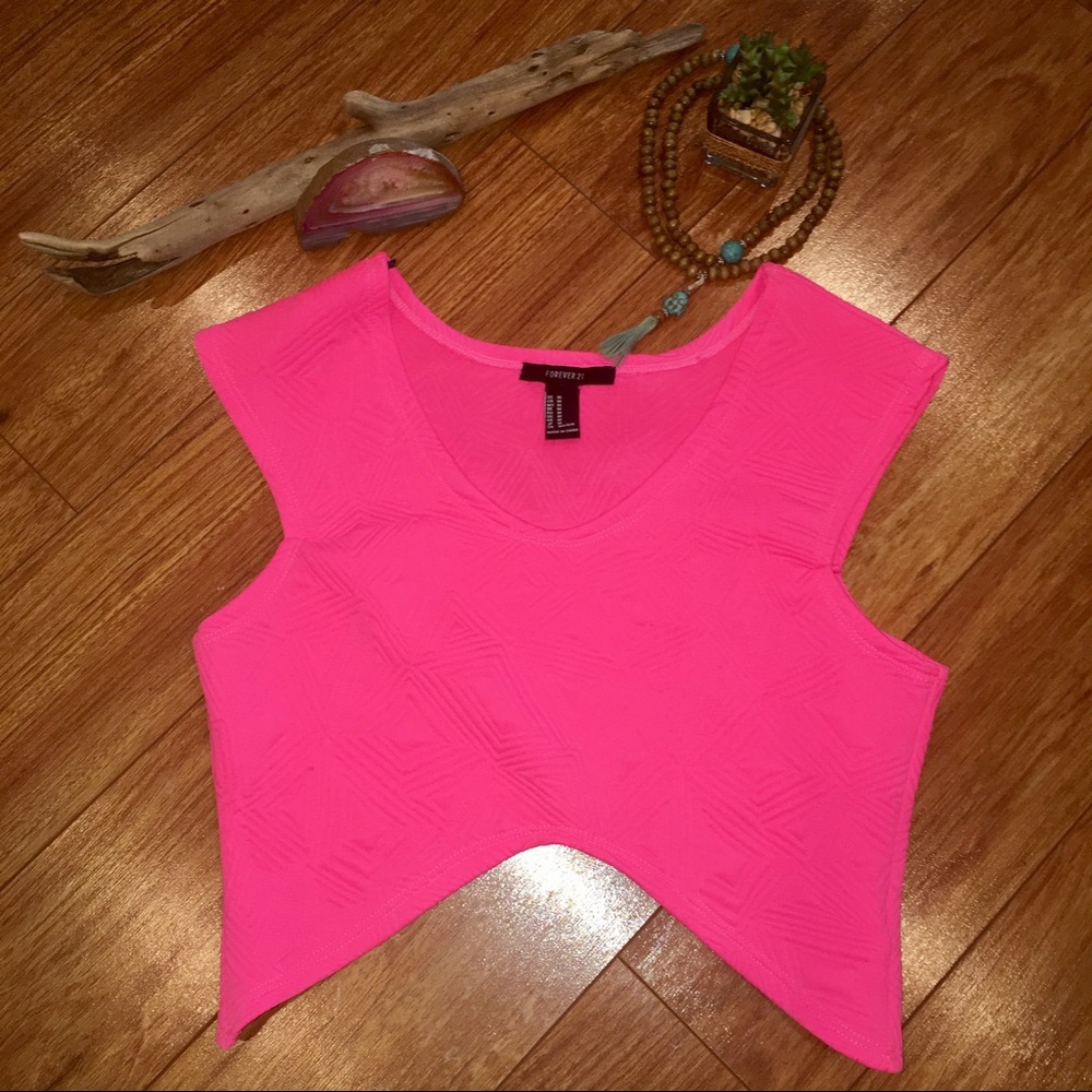 🚫💲OLD🚫 Hot pink Crop top 💖
