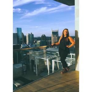 Meet your Posher, Corie