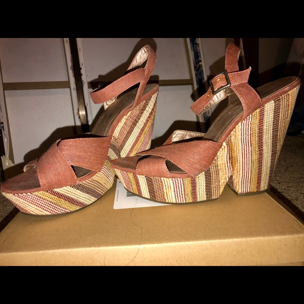 BCBG Women's Wedges