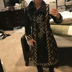 Black embroidered desigual trench