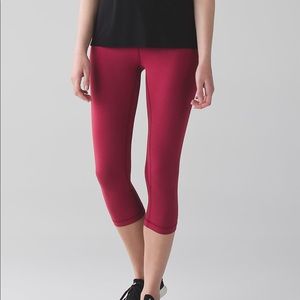 Rare lululemon rosewood align crop