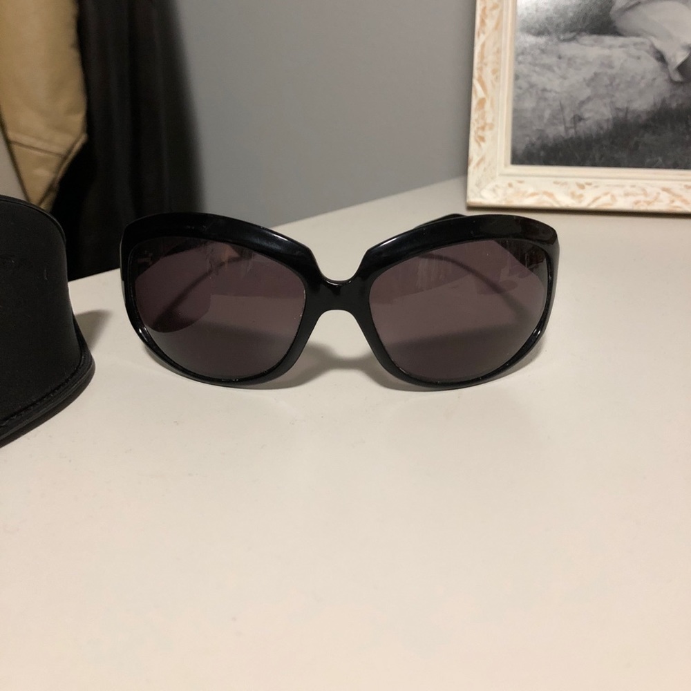 Oliver Peoples La Donna Sunglasses