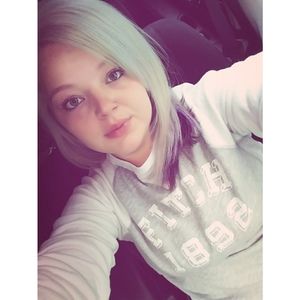 Meet your Posher, Casey