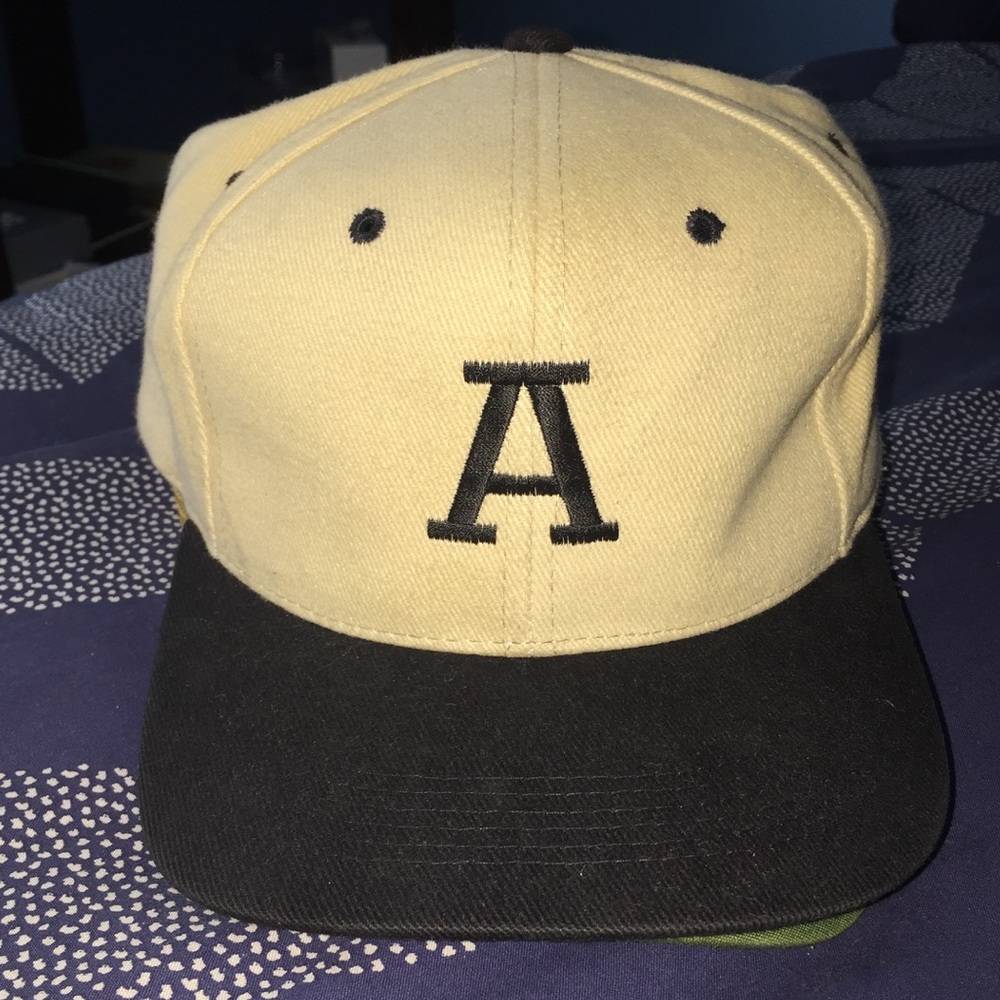 Vintage Rebook hat