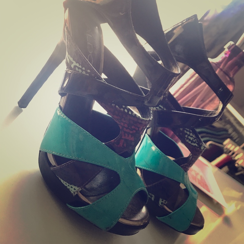 Aldo Pump Teal & Black color size 37