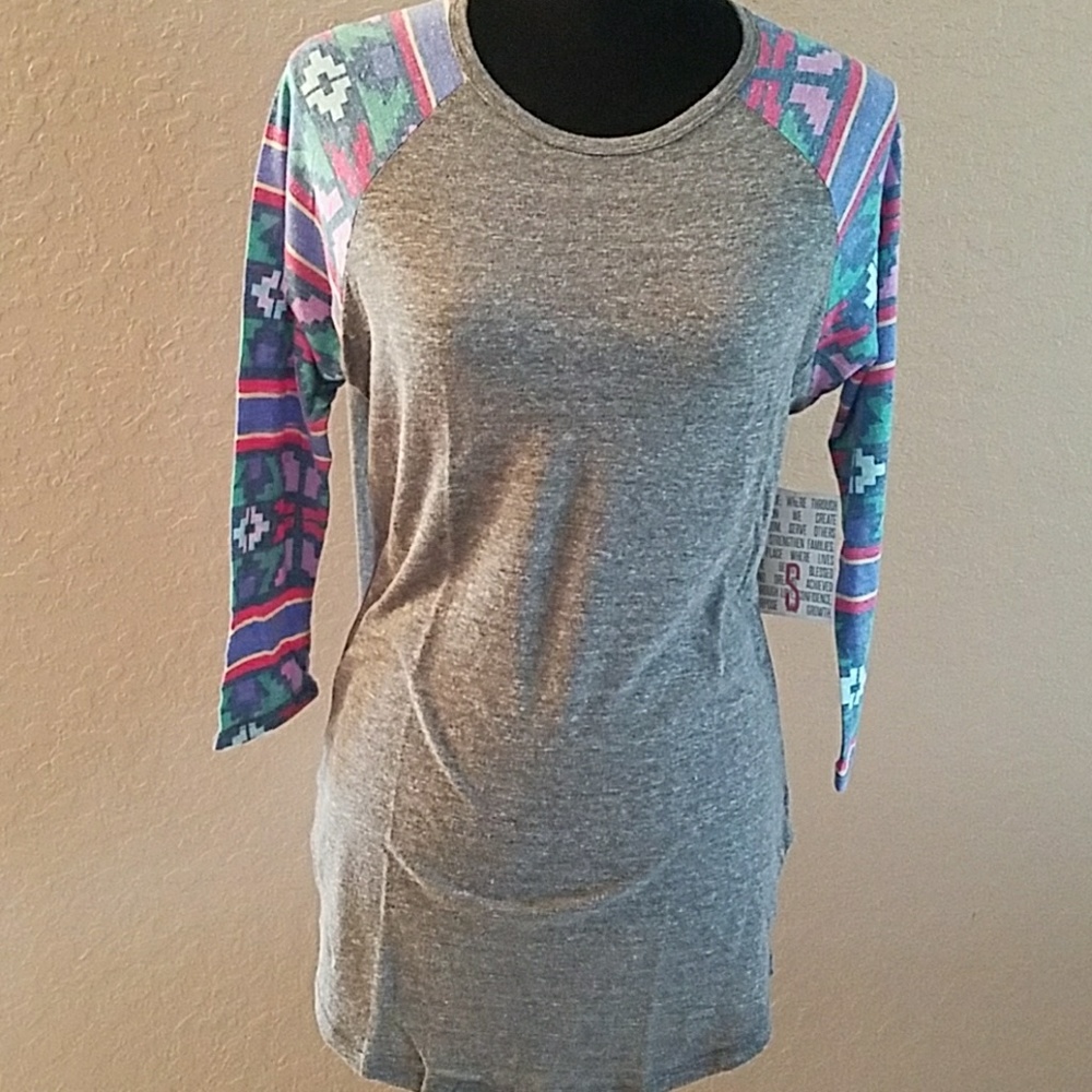 S Lularoe Randy tshirt