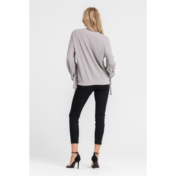 >>LAST<< Olivia Ribbed Bow Sleeve Top - Gray - Picture 3 of 5