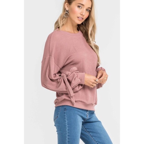 BOUTIQUE CLOSING MAKE AN OFFER - Picture 2 of 5