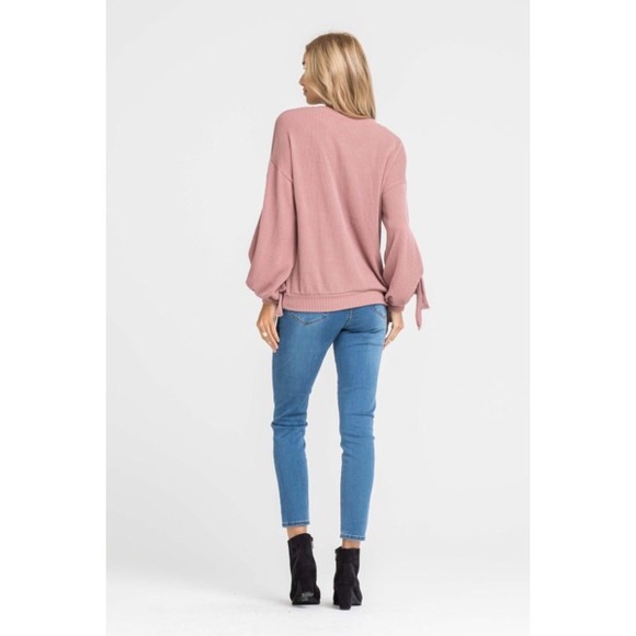 BOUTIQUE CLOSING MAKE AN OFFER - Picture 3 of 5