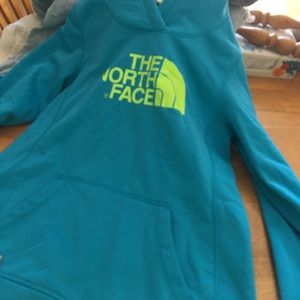 women's medium north face sweatshirt