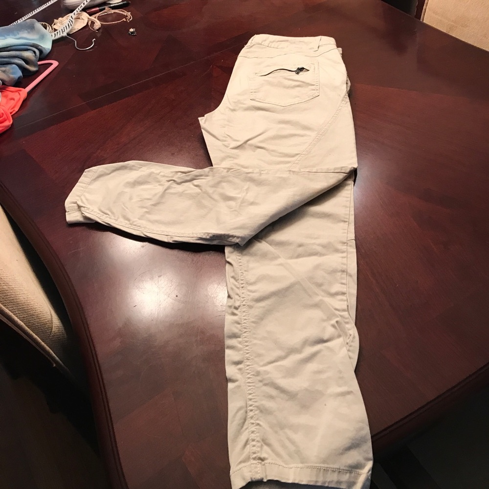 Ellis tan cargo pant.  Skinny leg.