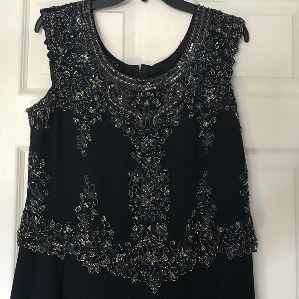 Formal Dress - Picture 2 of 4