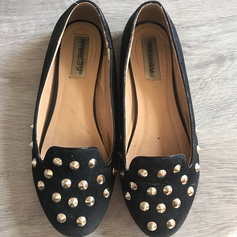Studded flats