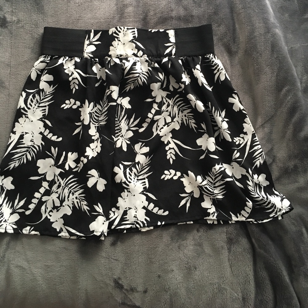 Black and white floral skirt