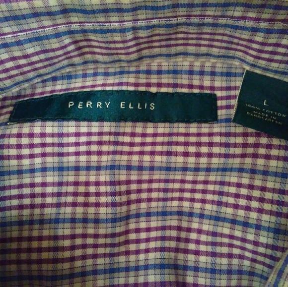 Large Perry Ellis Button Down - Picture 3 of 3