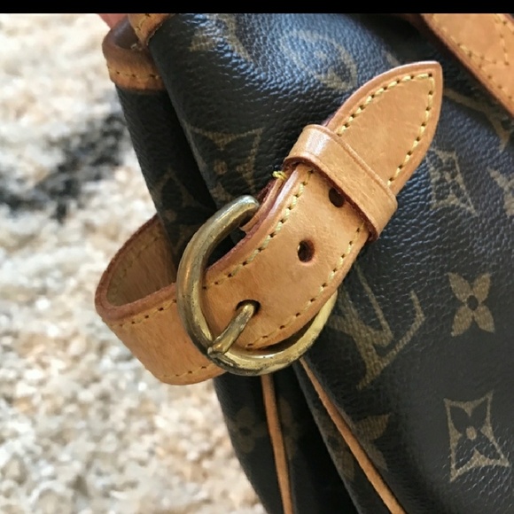 💥Sold💥Authentic LV Batignolles Horizontal Bag - Picture 6 of 8