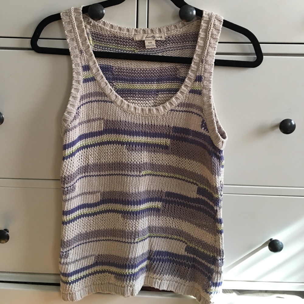 Knit top. Size M.