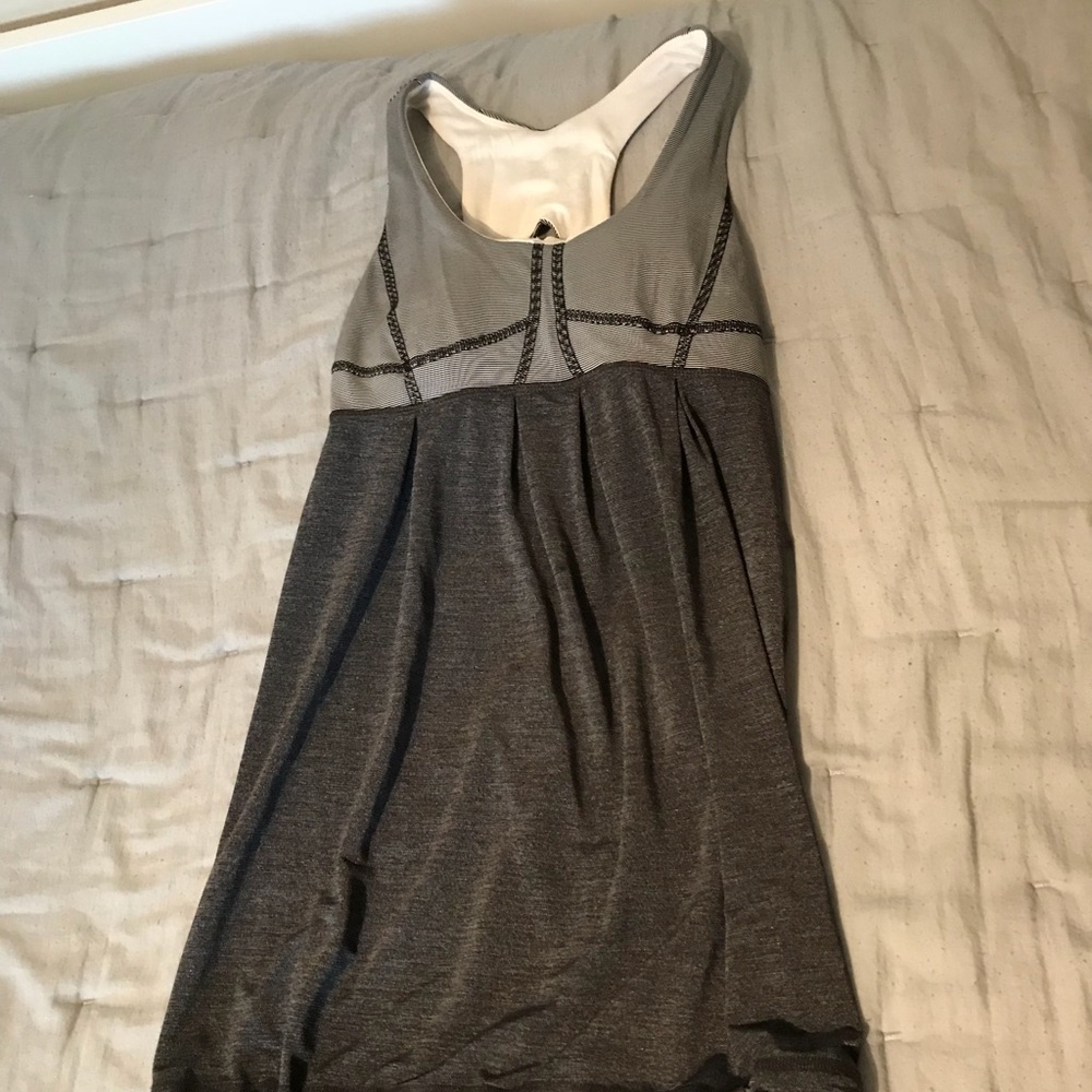 Lululemon running tank top size 4