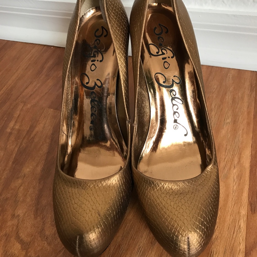 Sergio Zelcer Bronze Platform Pump