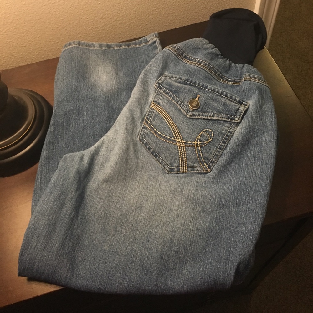 Oh Baby by Motherhood jean capris L