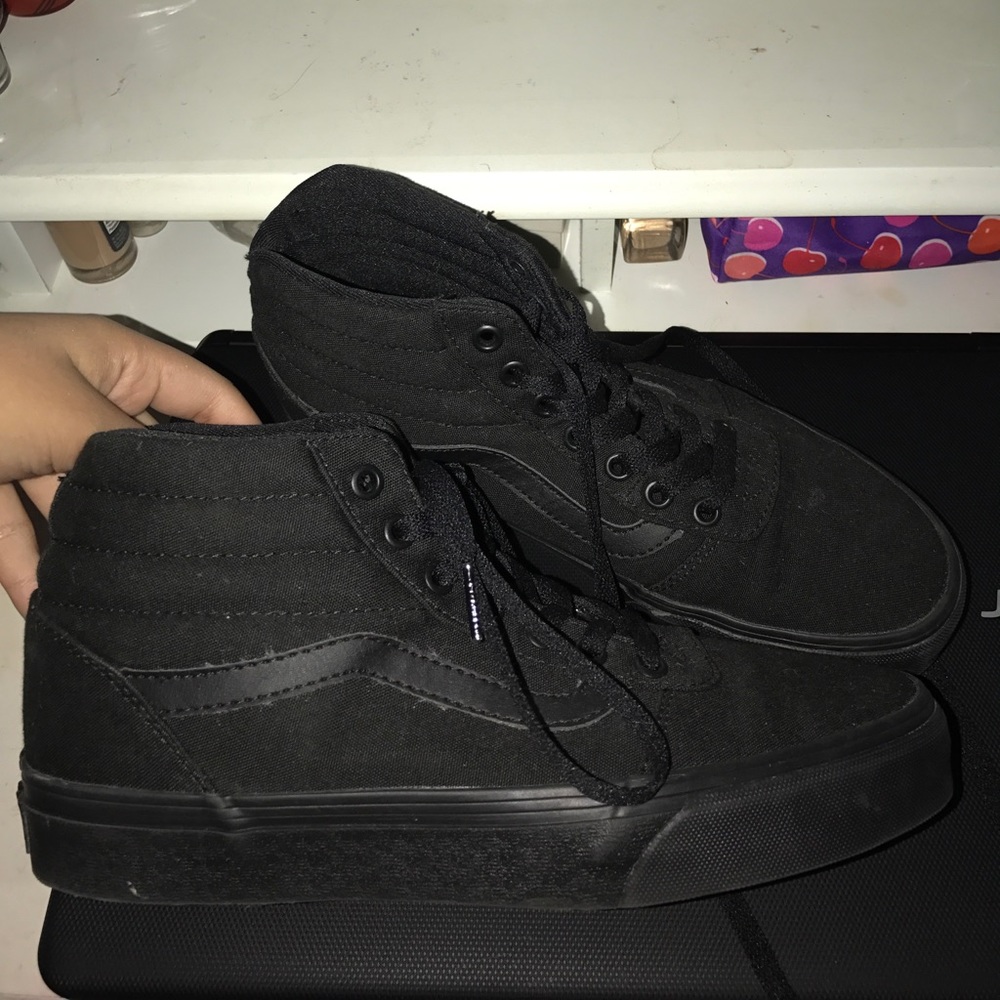 All Black Sk8 Vans