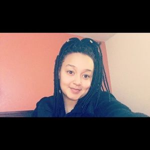 Meet your Posher, Dreama