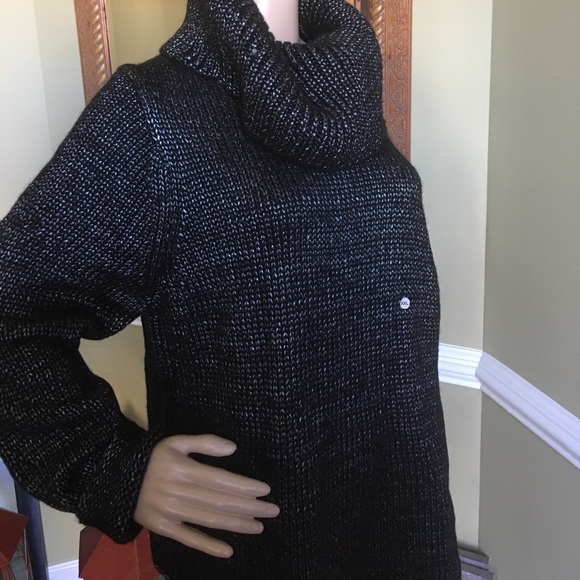 Gorgeous fluffy sweater - Picture 2 of 7