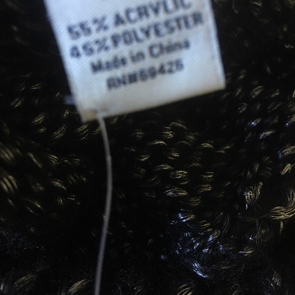 Gorgeous fluffy sweater - Picture 7 of 7