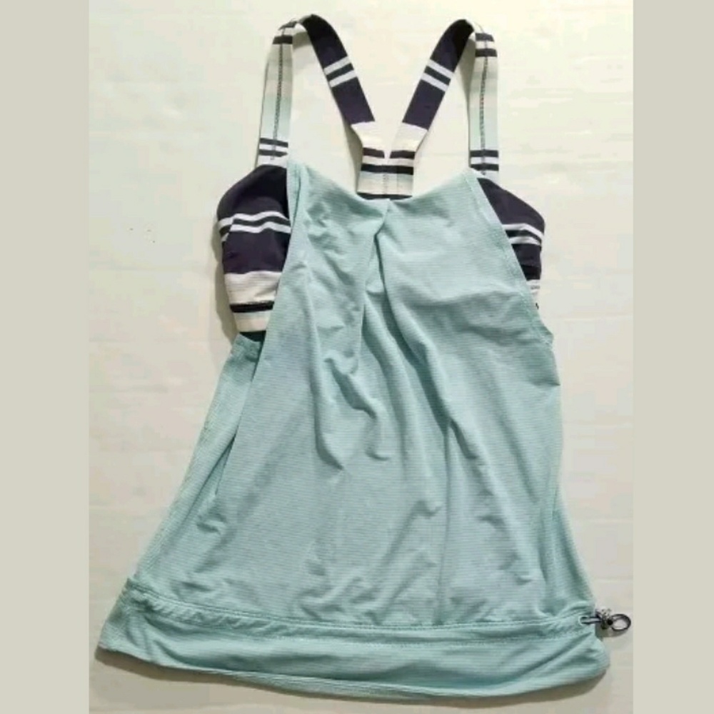 Lululemon Tank With Bra Size 4