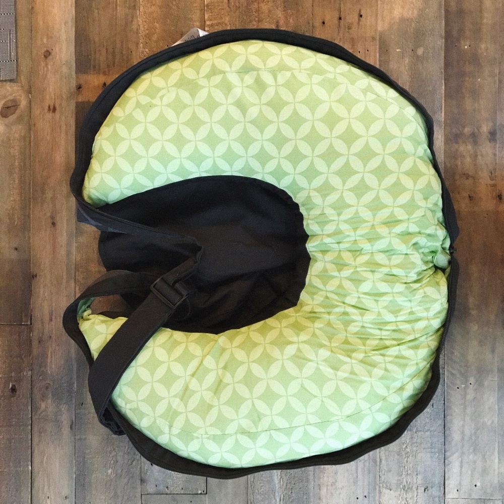 Travel Boppy NWOT